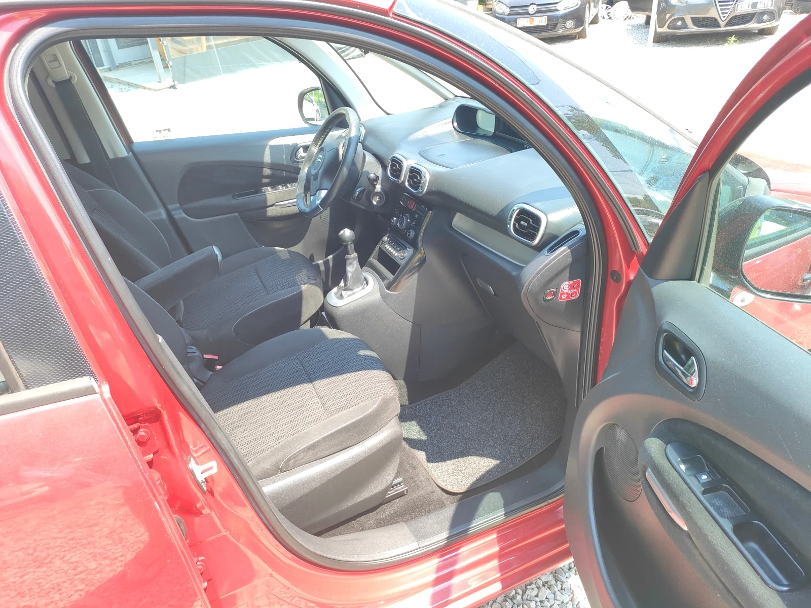 Citroen C3 Picasso 1.6hdi-92ks.Italy, снимка 15 - Автомобили и джипове - 55147054
