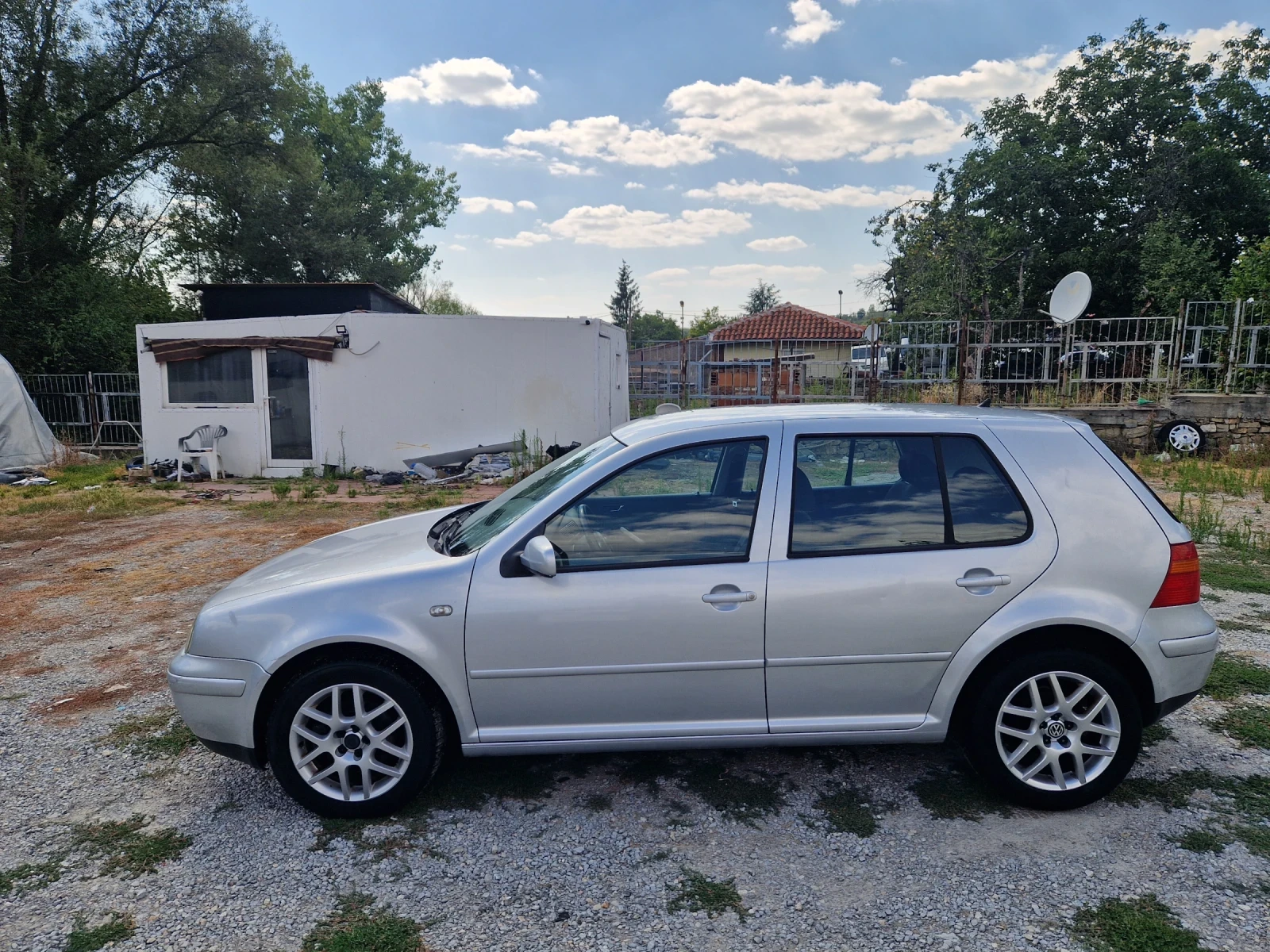 VW Golf 1.9TDI, 101кс, 03г.5вр.Италия, снимка 6 - Автомобили и джипове - 55639055