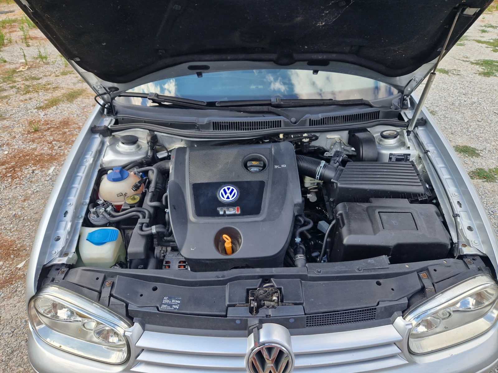 VW Golf 1.9TDI, 101кс, 03г.5вр.Италия, снимка 13 - Автомобили и джипове - 55639055