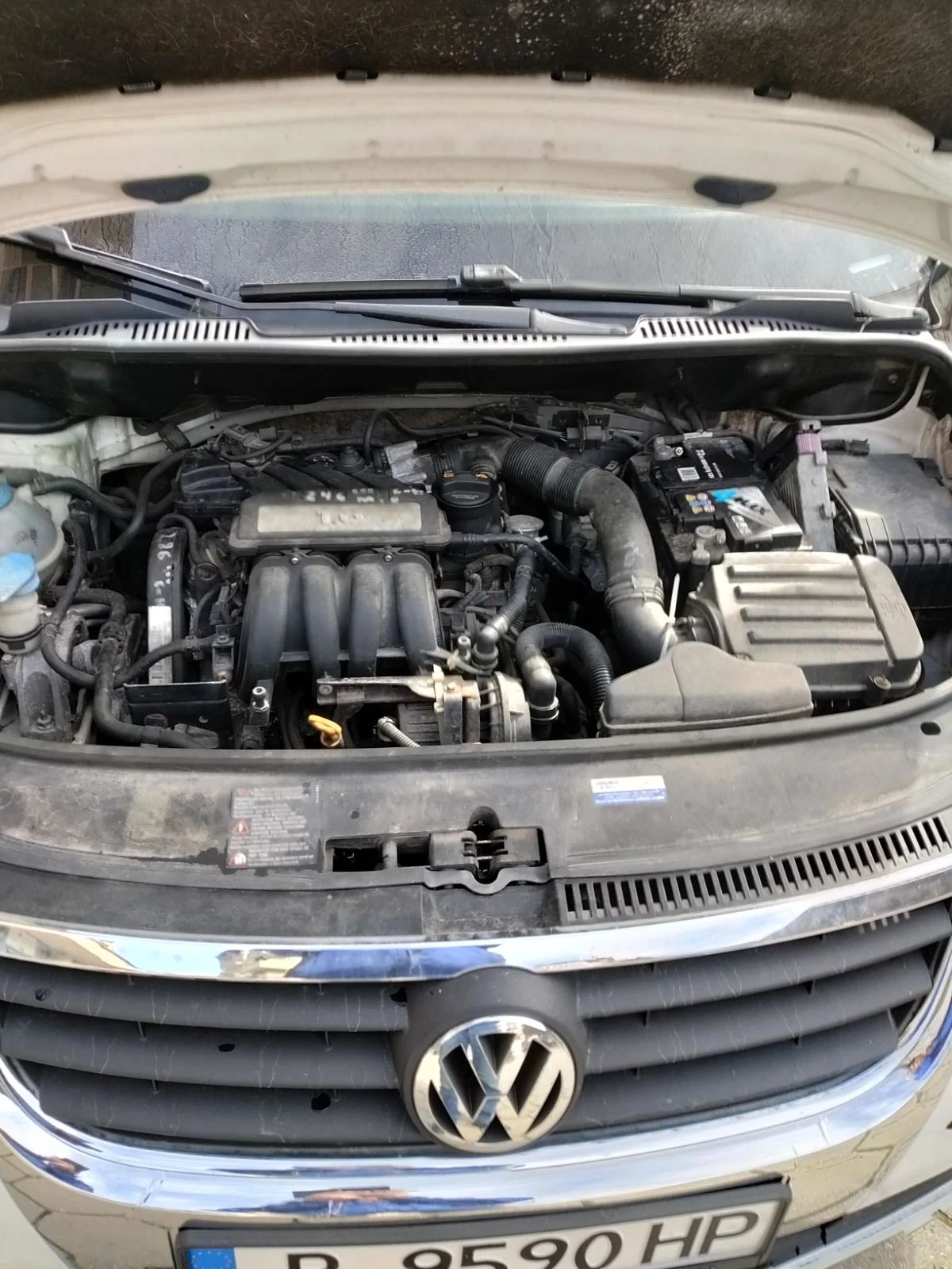 VW Touran 1.6 Bifuel, снимка 4 - Автомобили и джипове - 55877520