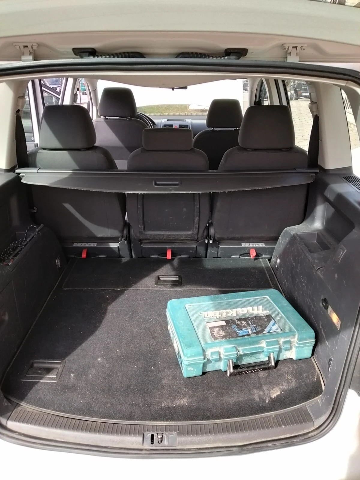 VW Touran 1.6 Bifuel, снимка 8 - Автомобили и джипове - 55877520