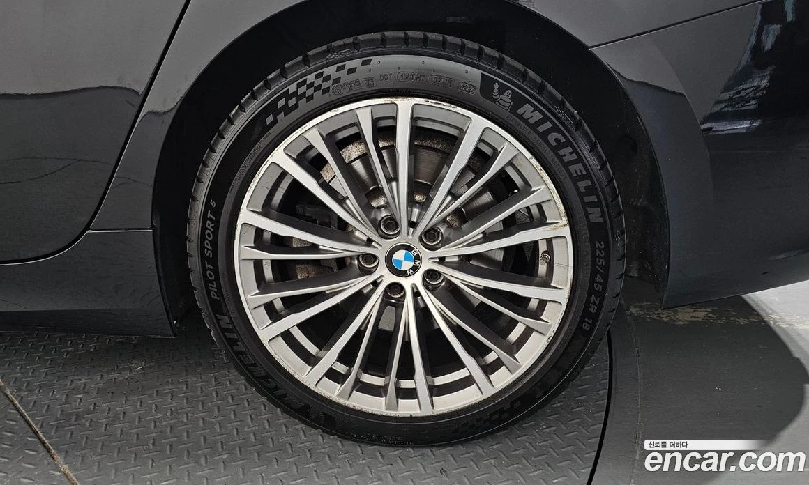 BMW 330 330i Luxury, снимка 6 - Автомобили и джипове - 56156618