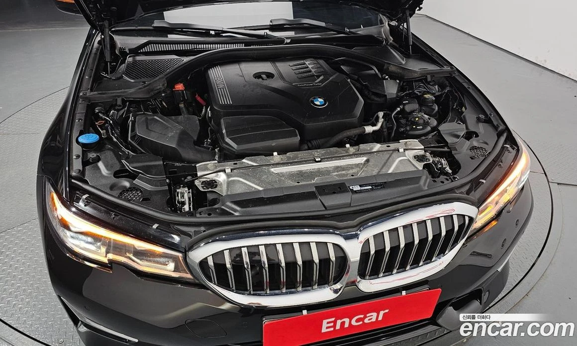 BMW 330 330i Luxury, снимка 5 - Автомобили и джипове - 56156618