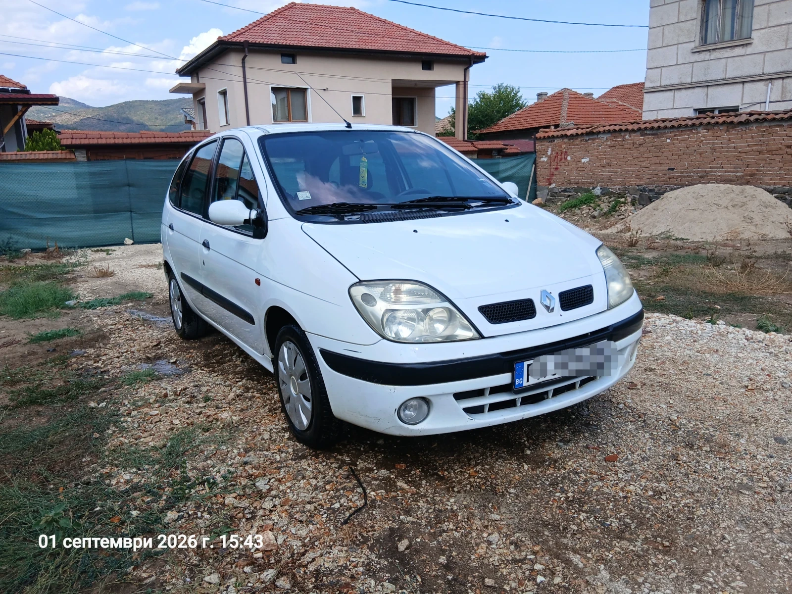 Renault Scenic 1.4, снимка 2 - Автомобили и джипове - 56330749