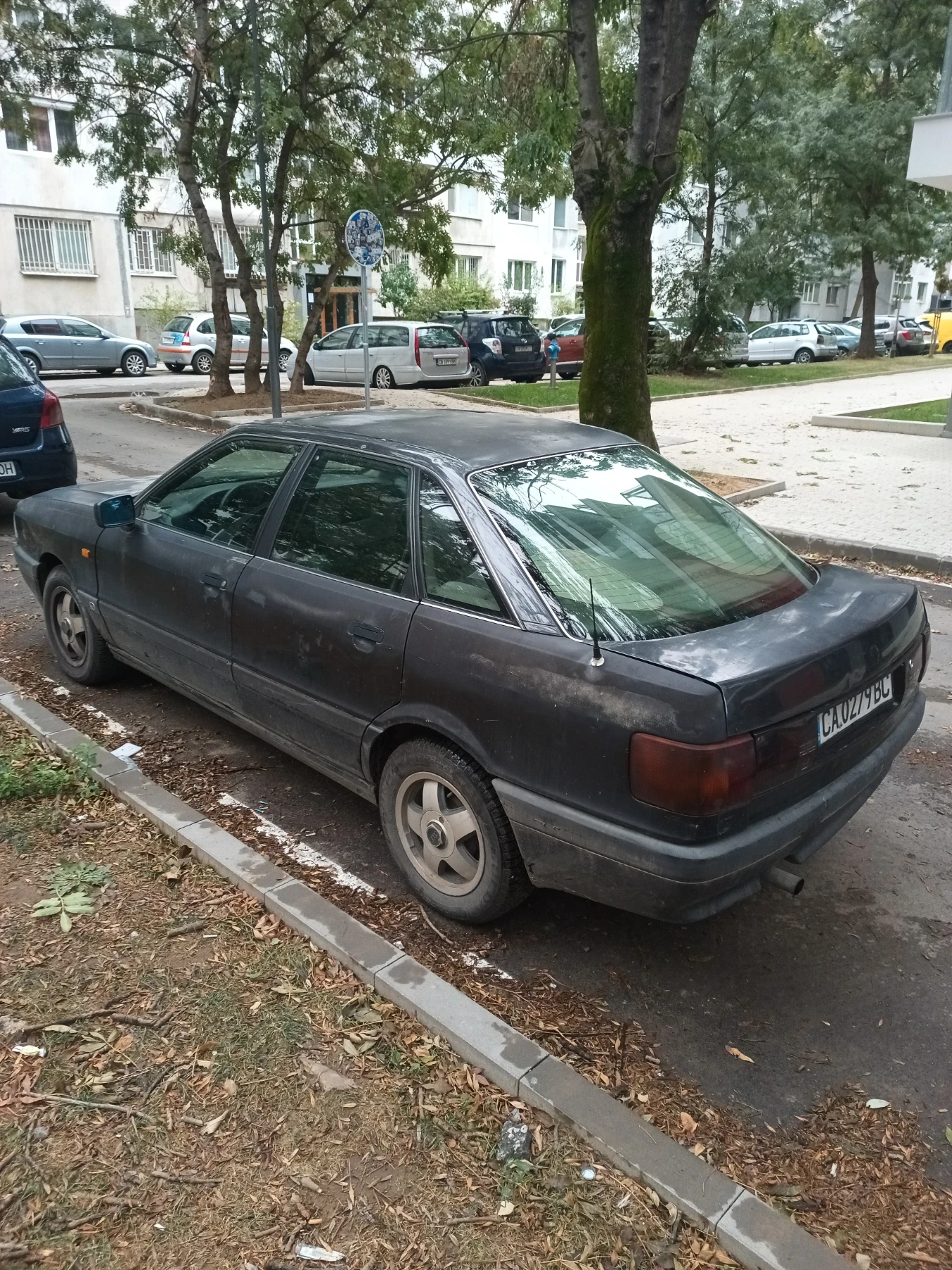 Audi 80, снимка 6 - Автомобили и джипове - 56466399