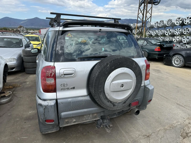 Toyota Rav4 1.8, снимка 3 - Автомобили и джипове - 47275426