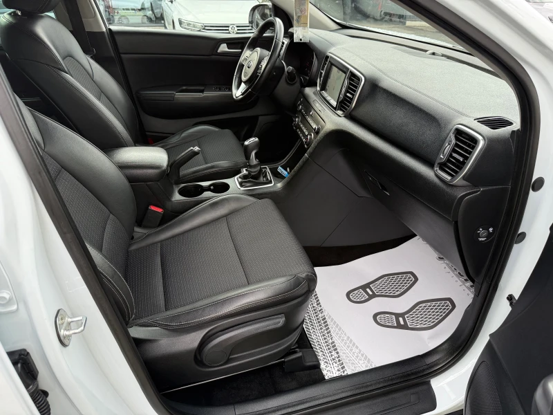 Kia Sportage 1.7 NAVI LED KAMERA, снимка 9 - Автомобили и джипове - 50411986
