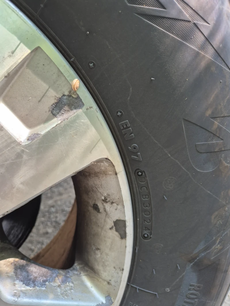 Nissan Patrol, снимка 16 - Автомобили и джипове - 52427425