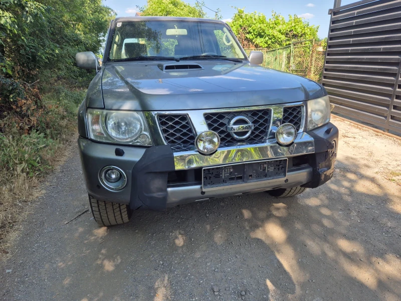Nissan Patrol, снимка 3 - Автомобили и джипове - 52427425