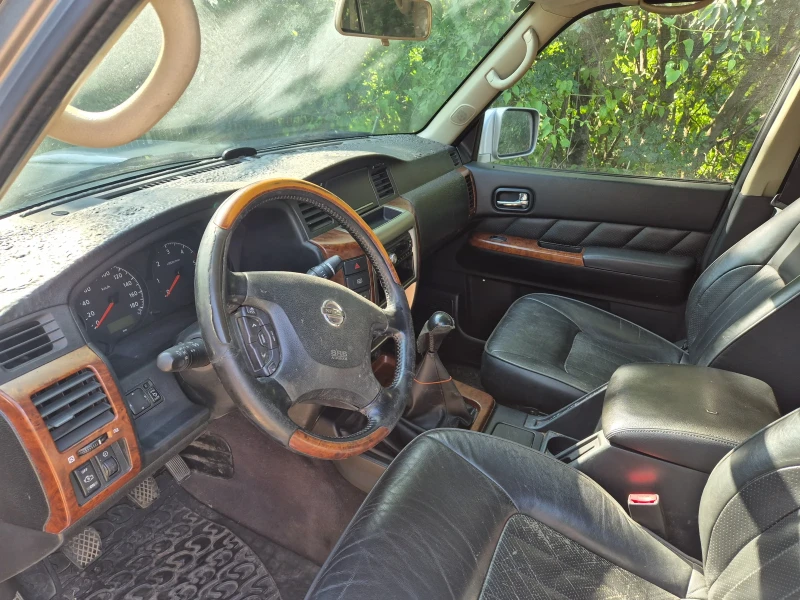 Nissan Patrol, снимка 8 - Автомобили и джипове - 52427425