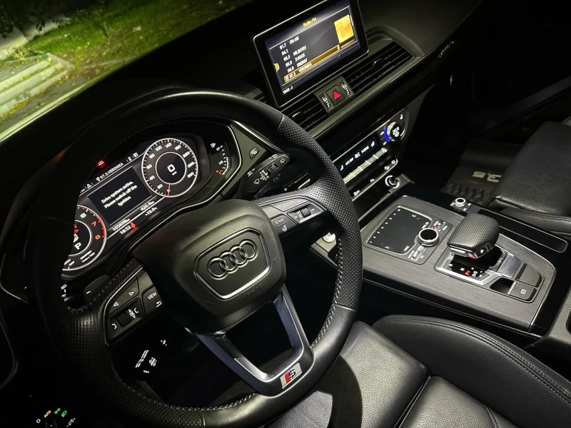 Audi Q5 45 TFSI , S-line , Nardo Gray , Black Optic , снимка 9 - Автомобили и джипове - 51394351