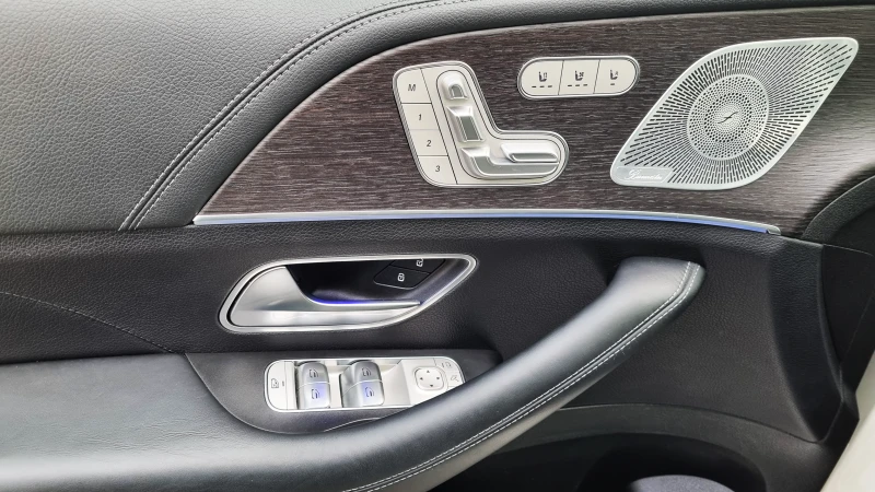 Mercedes-Benz GLE 53 4MATIC, снимка 11 - Автомобили и джипове - 52515406