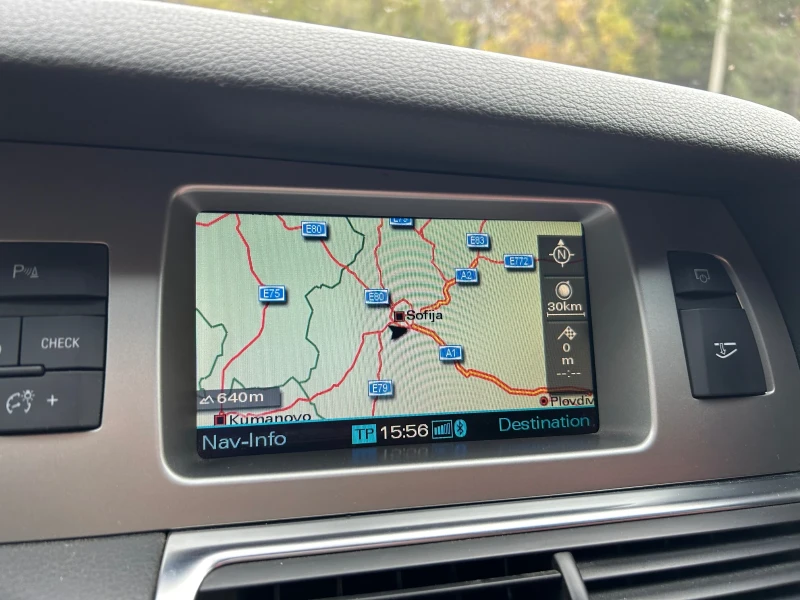 Audi Q7, снимка 5 - Автомобили и джипове - 52729631