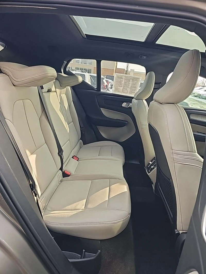 Volvo XC40 T5 Inscription, снимка 10 - Автомобили и джипове - 53201577