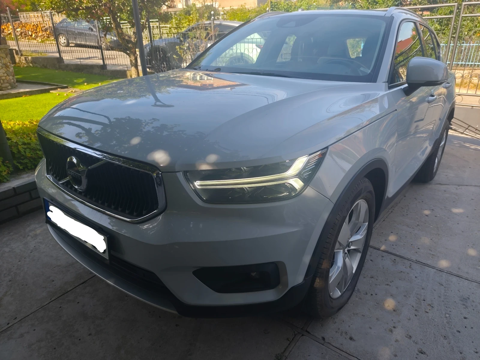 Volvo XC40 4х4 2.0 T4 190к.с Автоматик Euro 6D - изображение 5