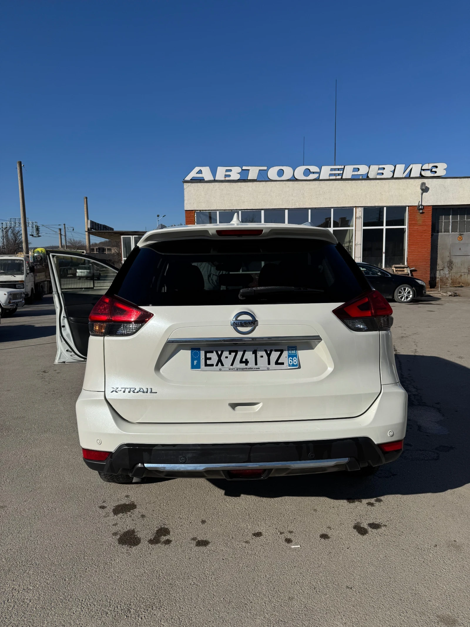Nissan X-trail 1.6, снимка 6 - Автомобили и джипове - 53741062