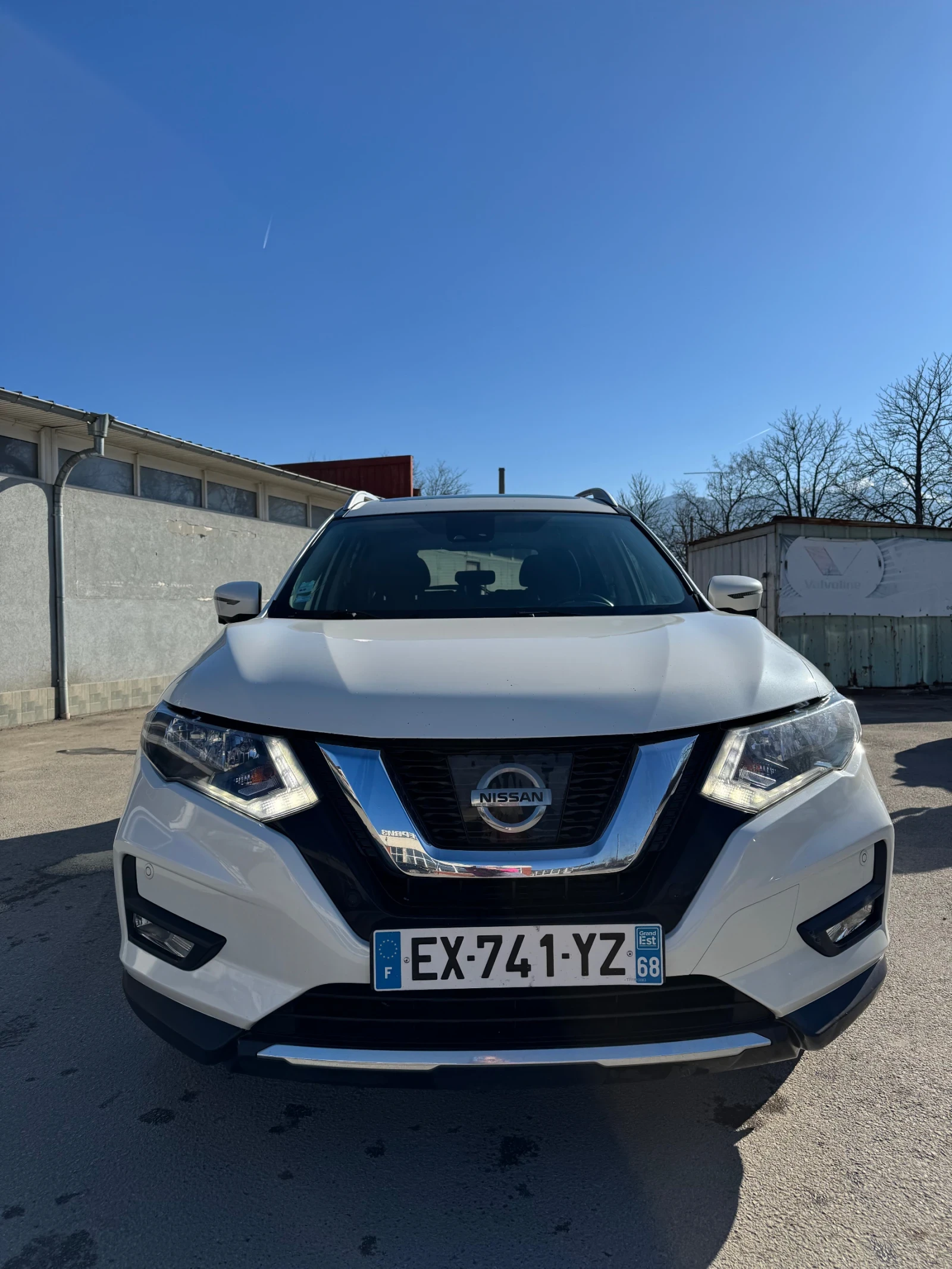 Nissan X-trail 1.6, снимка 3 - Автомобили и джипове - 53741062