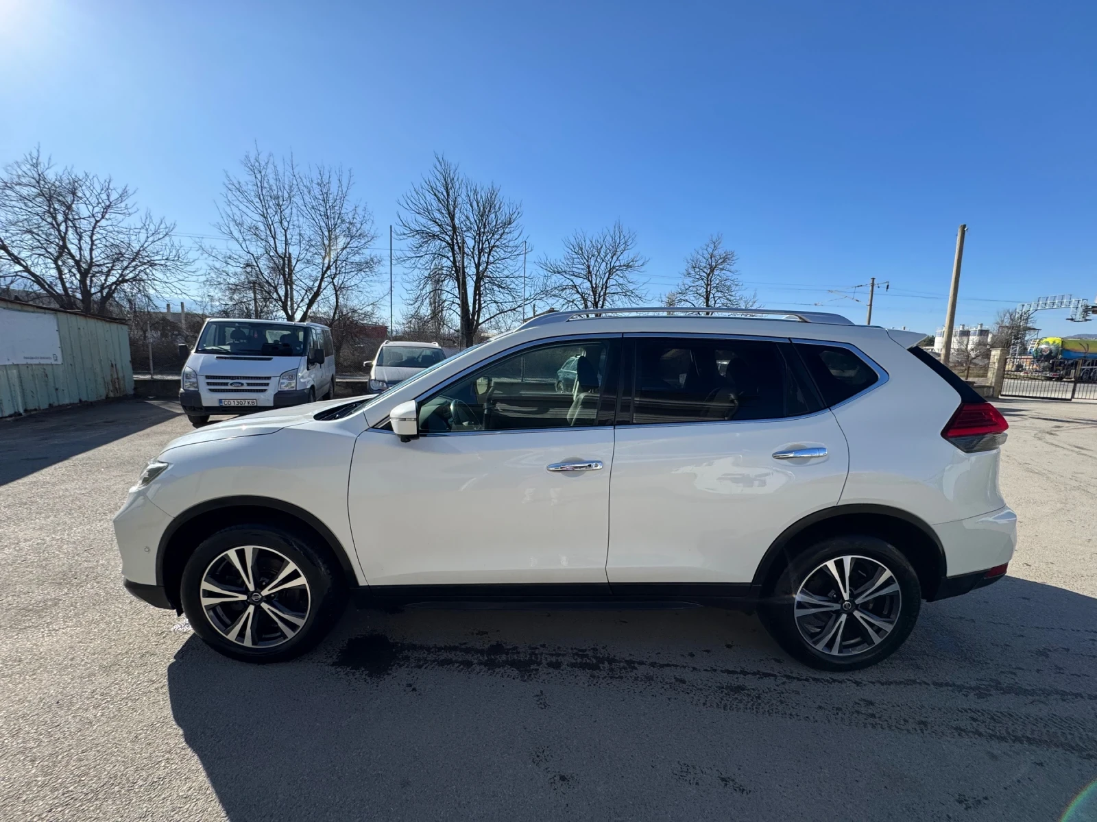 Nissan X-trail 1.6, снимка 4 - Автомобили и джипове - 53741062