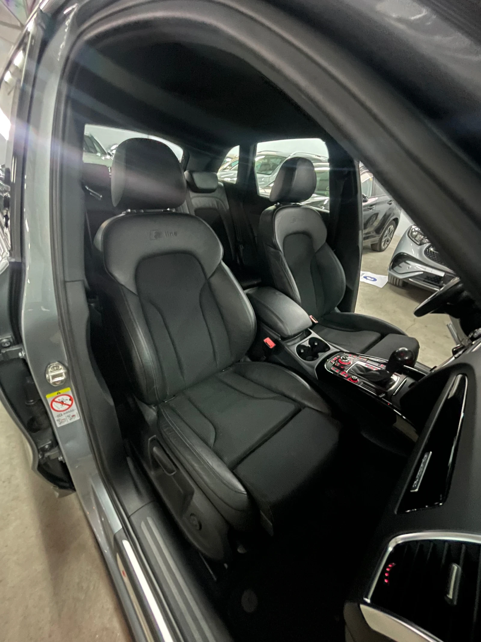 Audi Q5 Sline/3.0tdi/подгрев/лед /Обслужена!!!, снимка 12 - Автомобили и джипове - 53930892