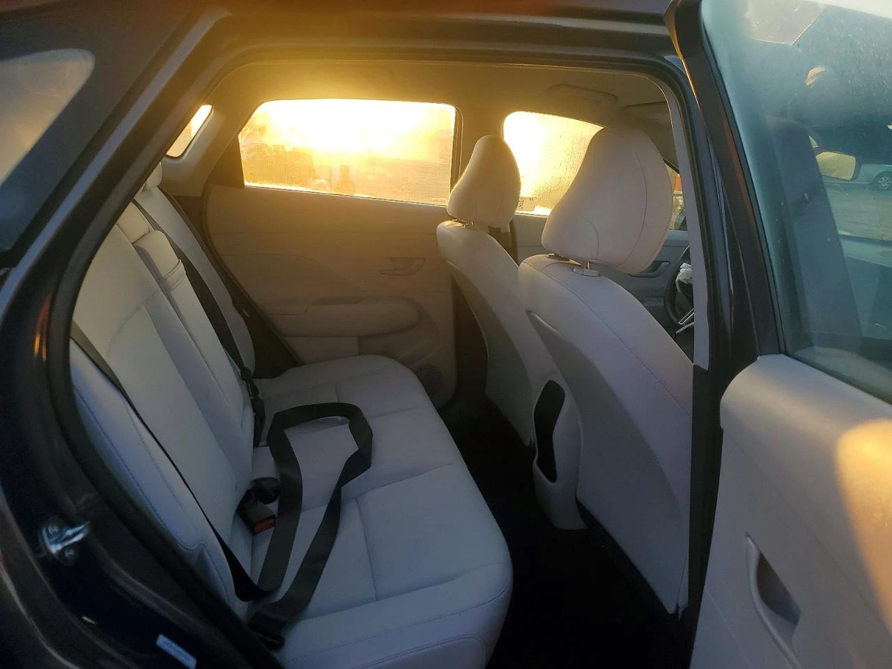 Hyundai Kona Se, снимка 10 - Автомобили и джипове - 54094668