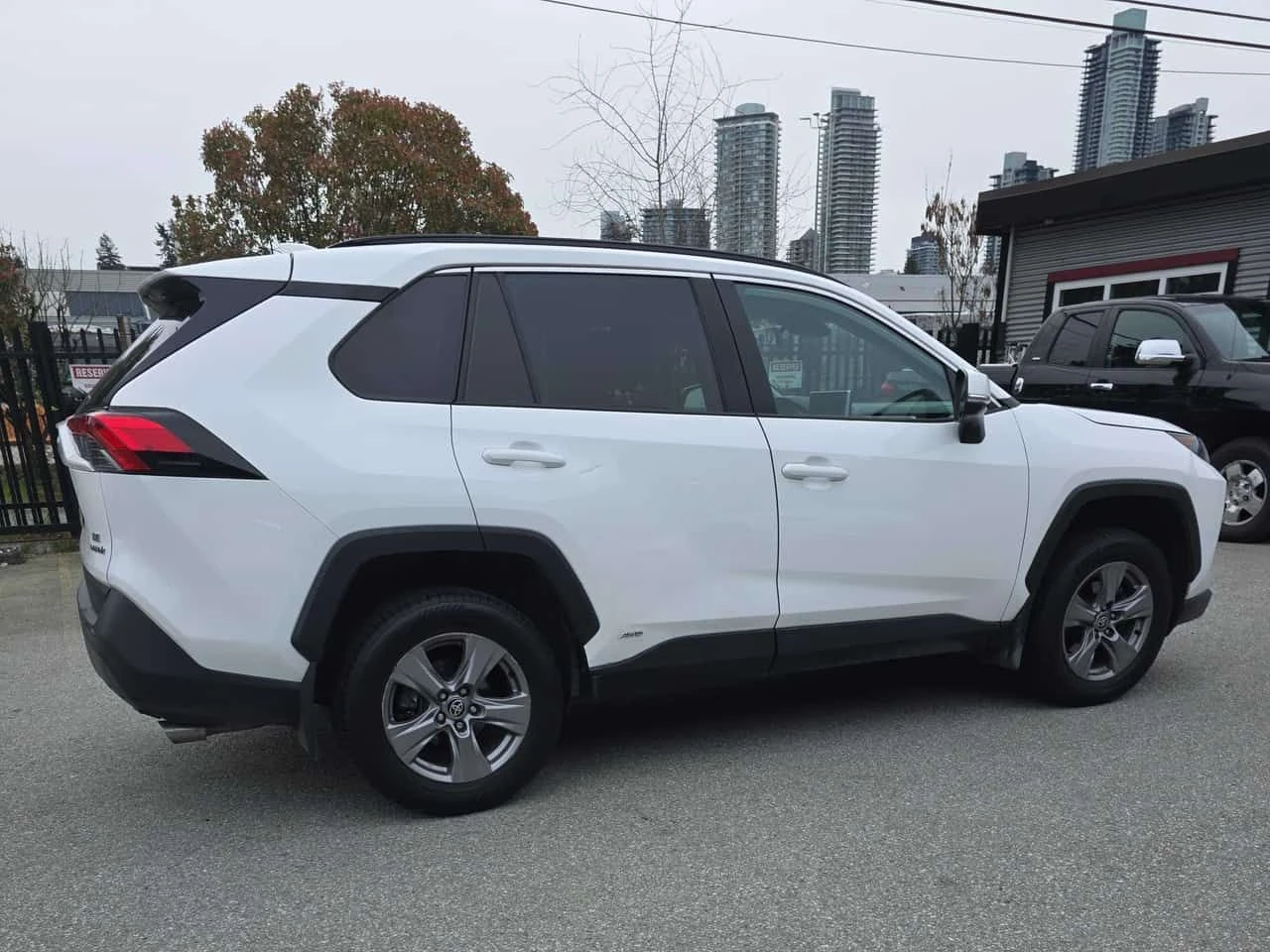 Toyota Rav4 * HYBRID LE * КАМЕРА* ПОДГРЕВ* , снимка 5 - Автомобили и джипове - 54109970