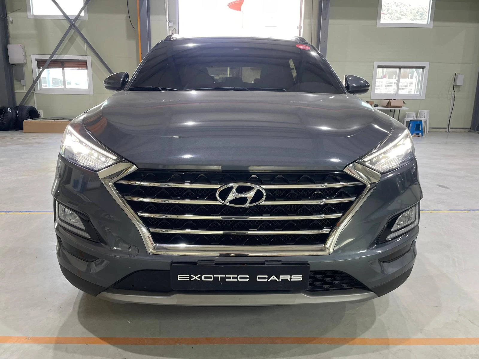 Hyundai Tucson 2.0D ! 2WD ! Premium !, снимка 2 - Автомобили и джипове - 54148932