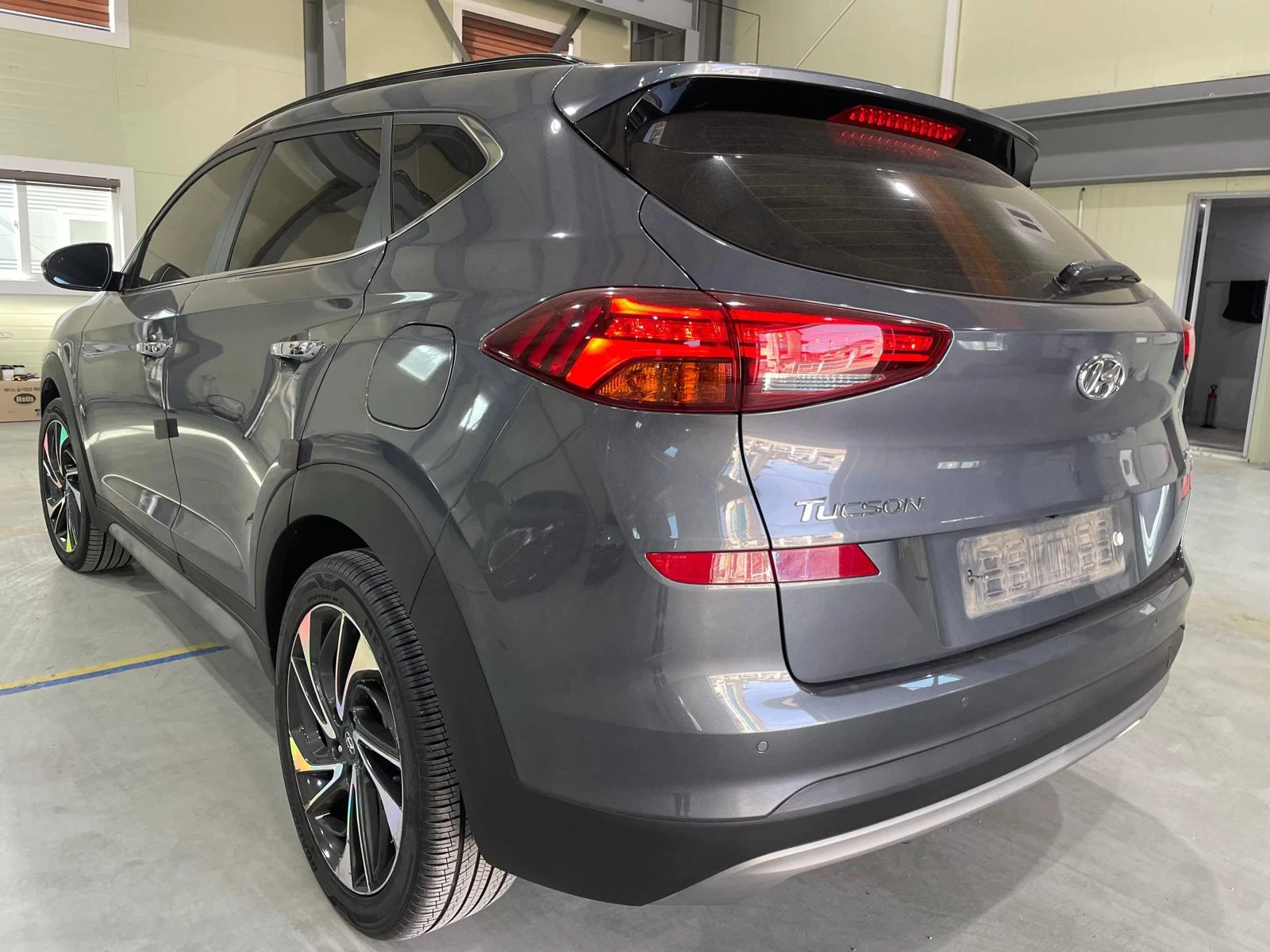 Hyundai Tucson 2.0D ! 2WD ! Premium !, снимка 6 - Автомобили и джипове - 54148932