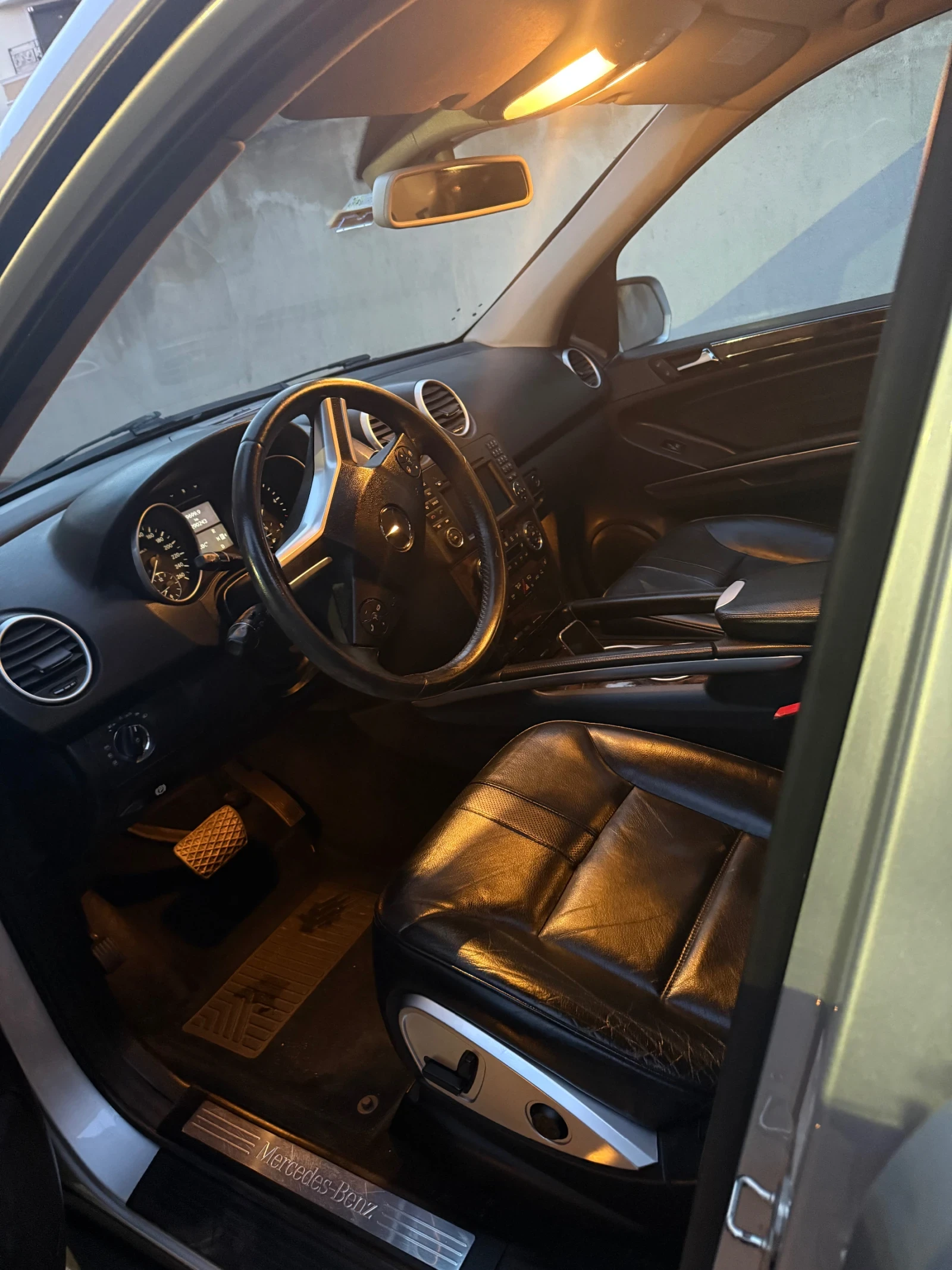 Mercedes-Benz ML 320 Ml320 , снимка 13 - Автомобили и джипове - 54429300