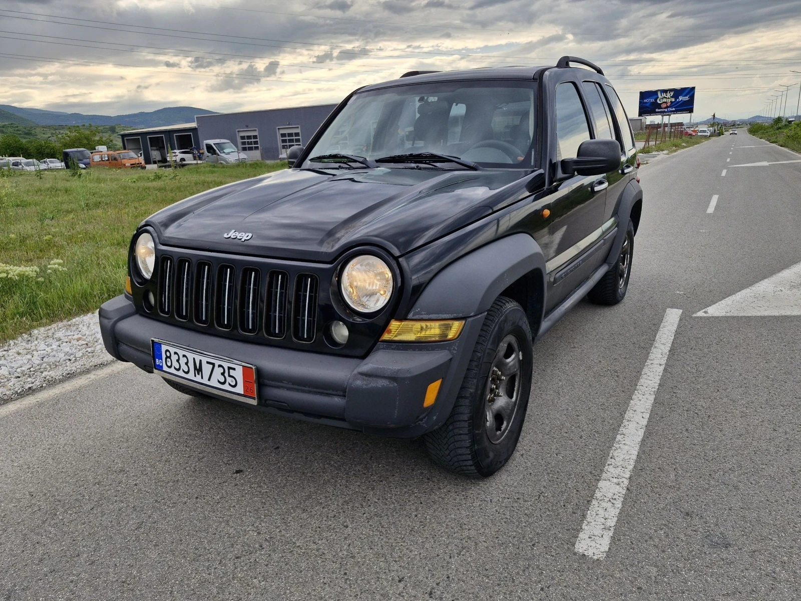 Jeep Cherokee 2.8D 163к.с. Автоматик 4х4, снимка 2 - Автомобили и джипове - 54494870