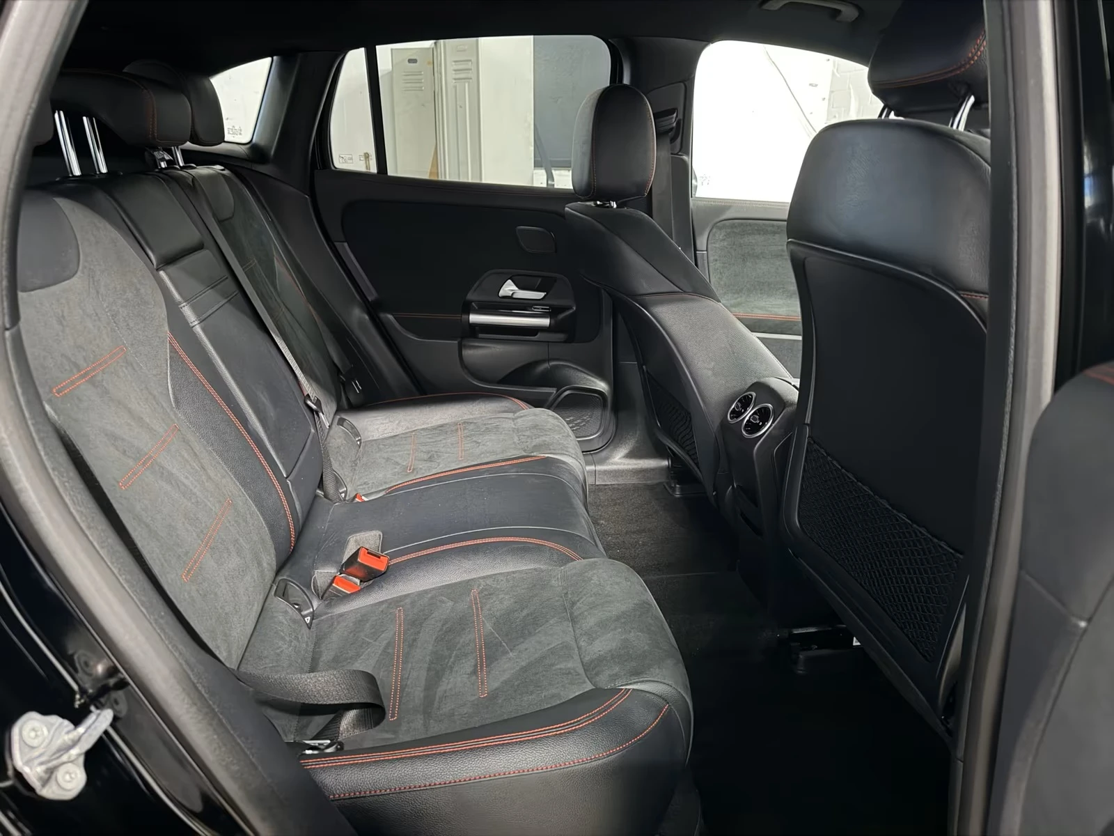 Mercedes-Benz EQA 350 4Matic AMG Line , снимка 14 - Автомобили и джипове - 54680803