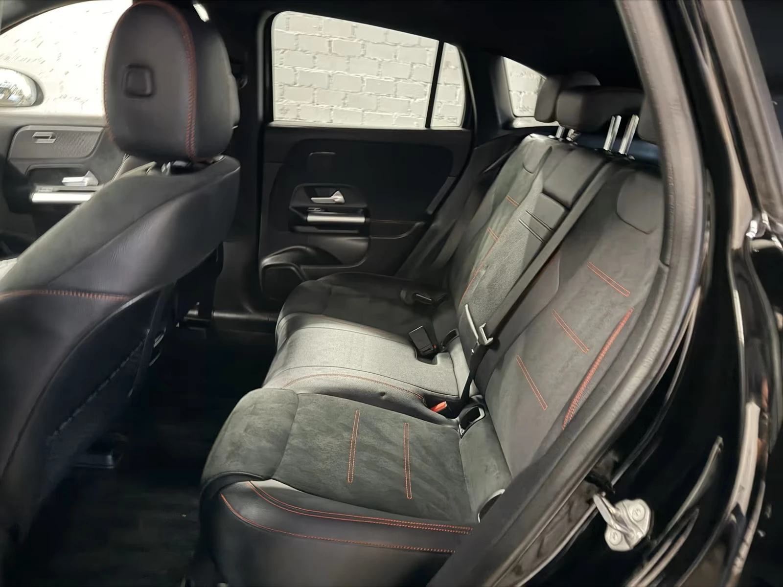 Mercedes-Benz EQA 350 4Matic AMG Line , снимка 16 - Автомобили и джипове - 54680803