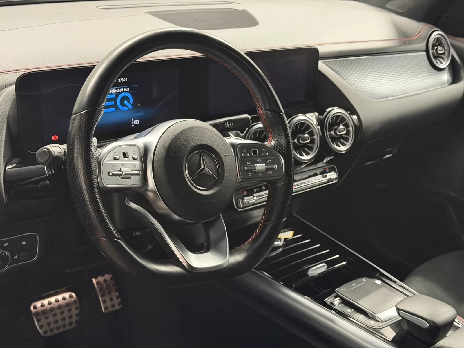 Mercedes-Benz EQA 350 4Matic AMG Line , снимка 9 - Автомобили и джипове - 54680803