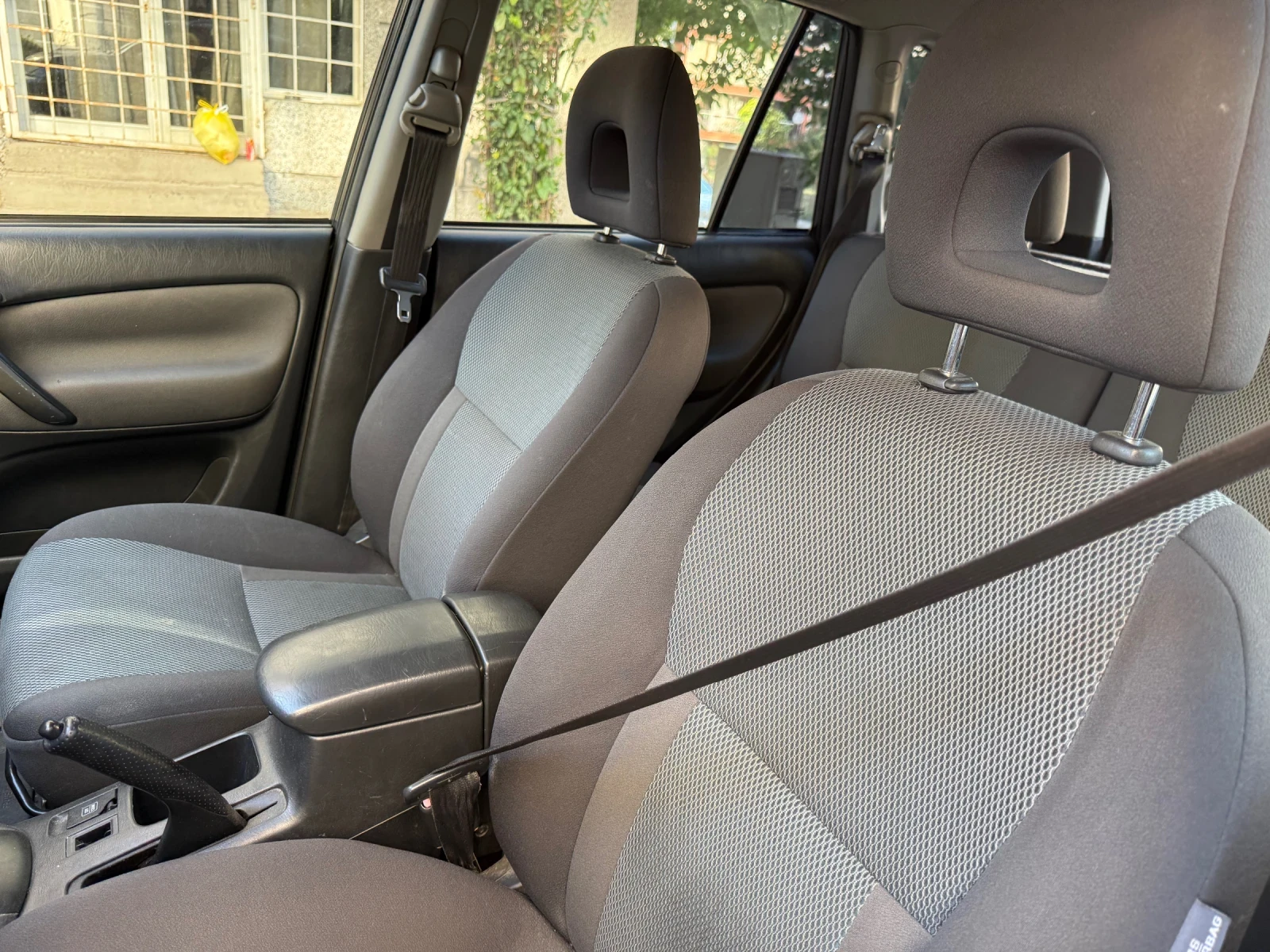 Toyota Rav4, снимка 3 - Автомобили и джипове - 55511512