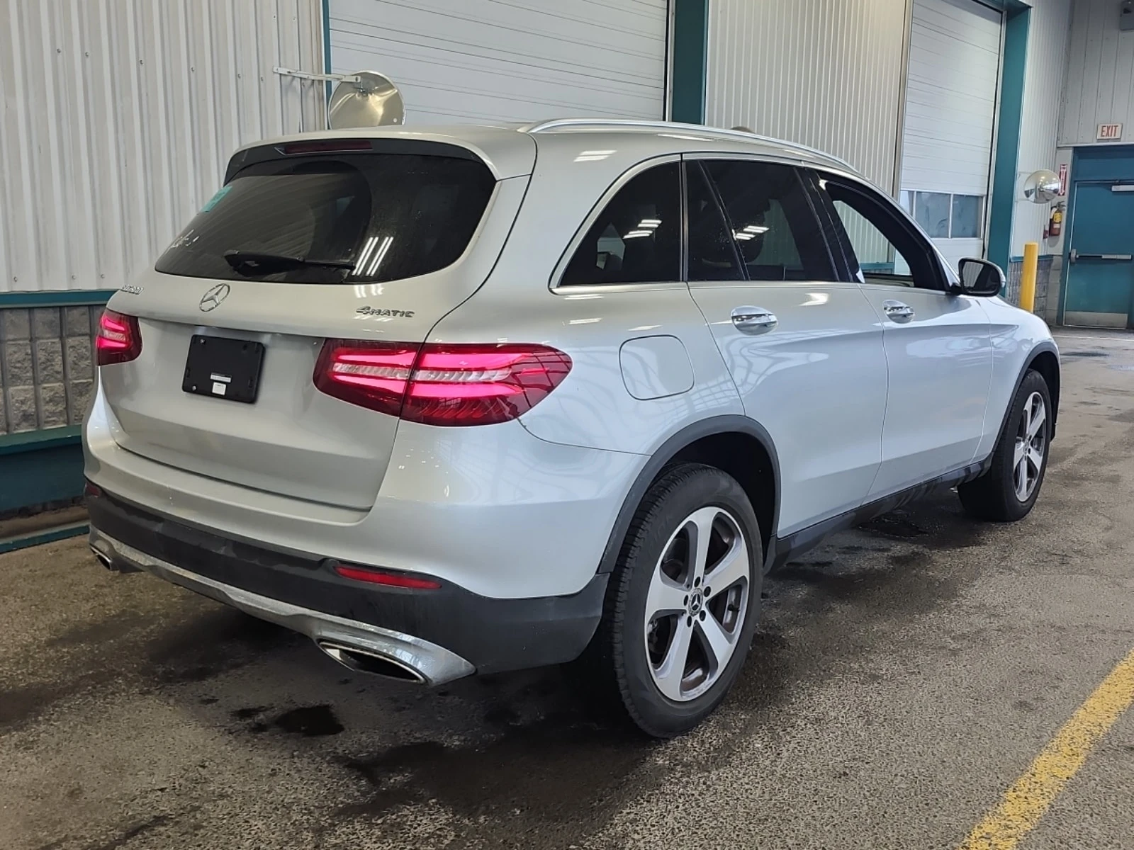 Mercedes-Benz GLC 300  DISTRONIC / 360 / MEMORY / BURMESTER , снимка 3 - Автомобили и джипове - 56023238