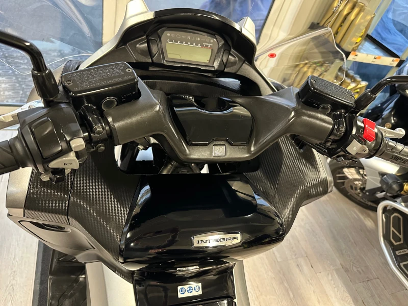 Honda Integra 750S ABS 05.2015г., снимка 2 - Мотоциклети и мототехника - 53222501