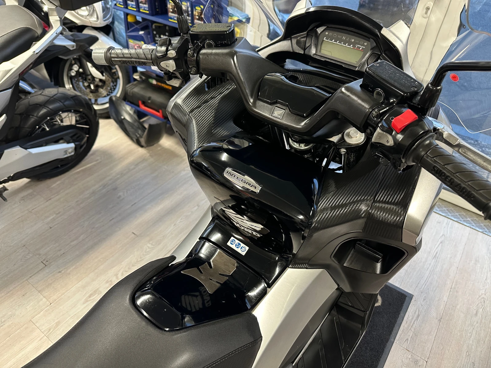 Honda Integra 750S ABS 05.2015�. | Mobile.bg � ����������� 13