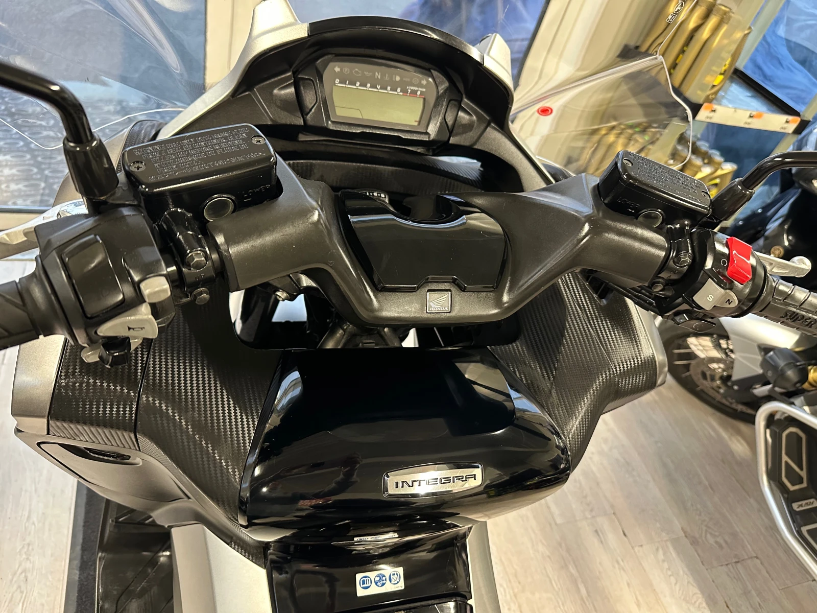 Honda Integra 750S ABS 05.2015г. - изображение 2