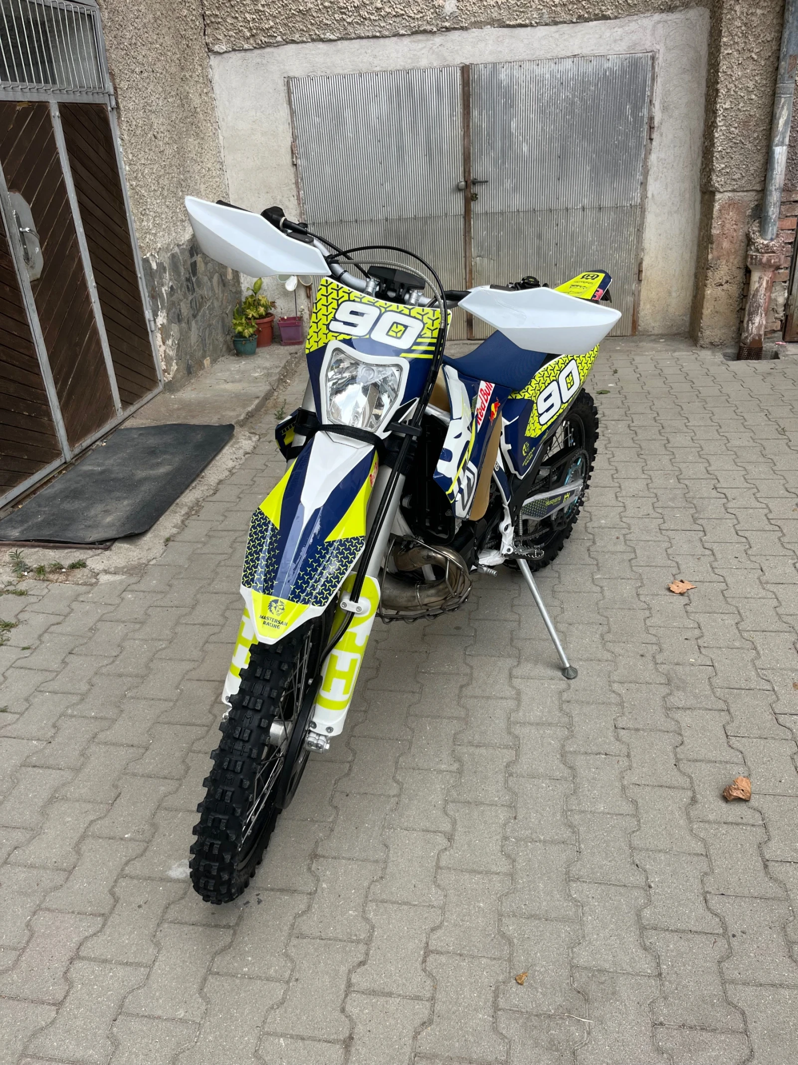 Husqvarna 250 Т250, снимка 10 - Мотоциклети и мототехника - 55605250