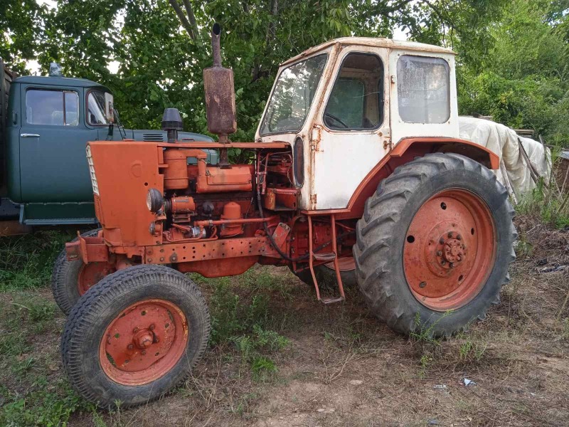 Трактор ЮМЗ 6л, снимка 7 - Селскостопанска техника - 45306213