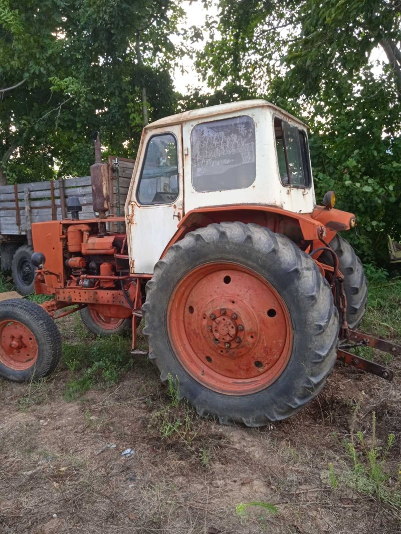 Трактор ЮМЗ 6л, снимка 2 - Селскостопанска техника - 45306213