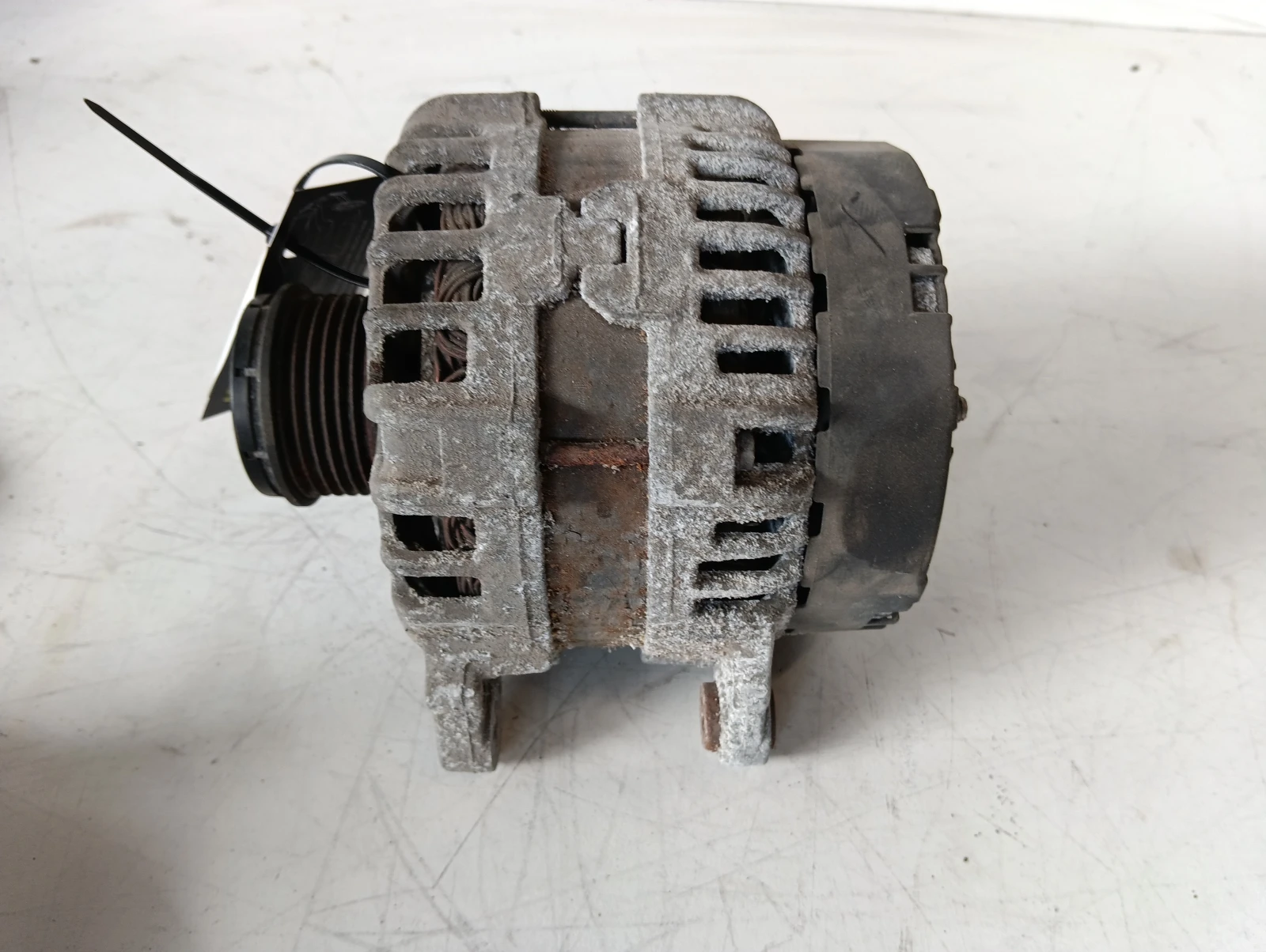 алтернатор 3.0 Audi A4