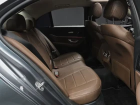 Mercedes-Benz E 220 4Matic Avantgarde, снимка 12