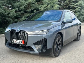 ������ BMW iX