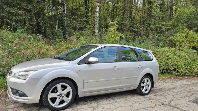 Ford Focus 1.6, снимка 3 - Автомобили и джипове - 47561032