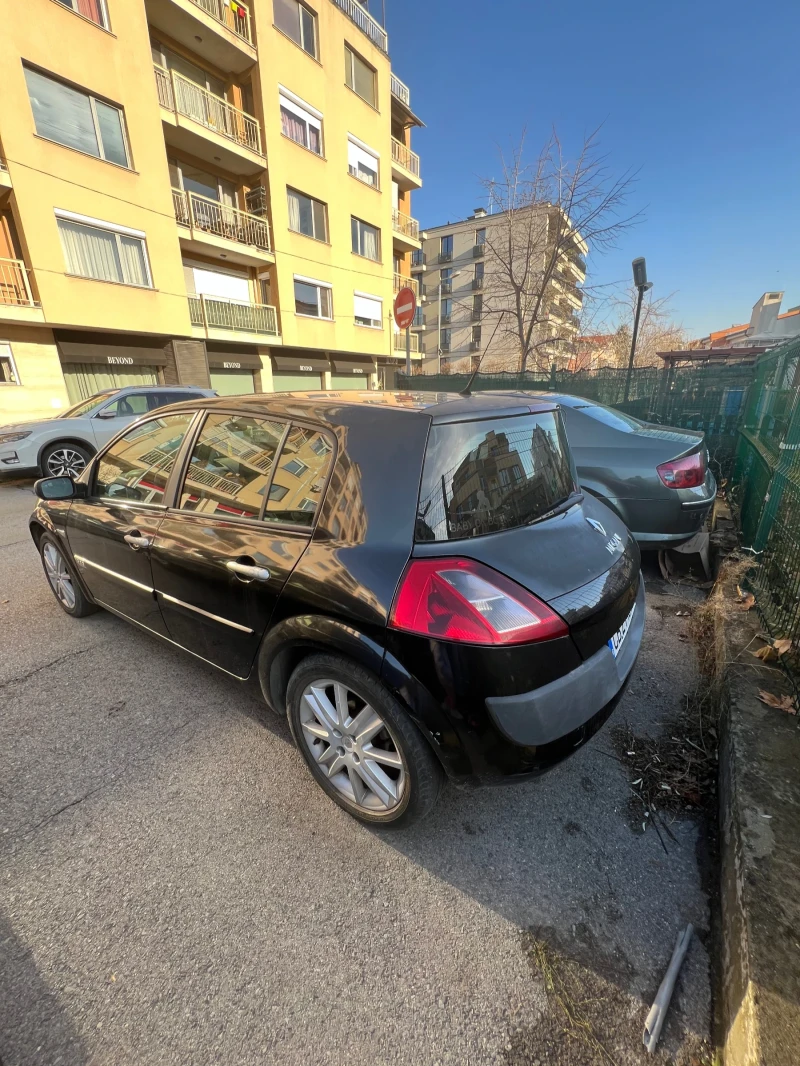 Renault Megane 1.9 dci 120кс, снимка 2 - Автомобили и джипове - 48115663