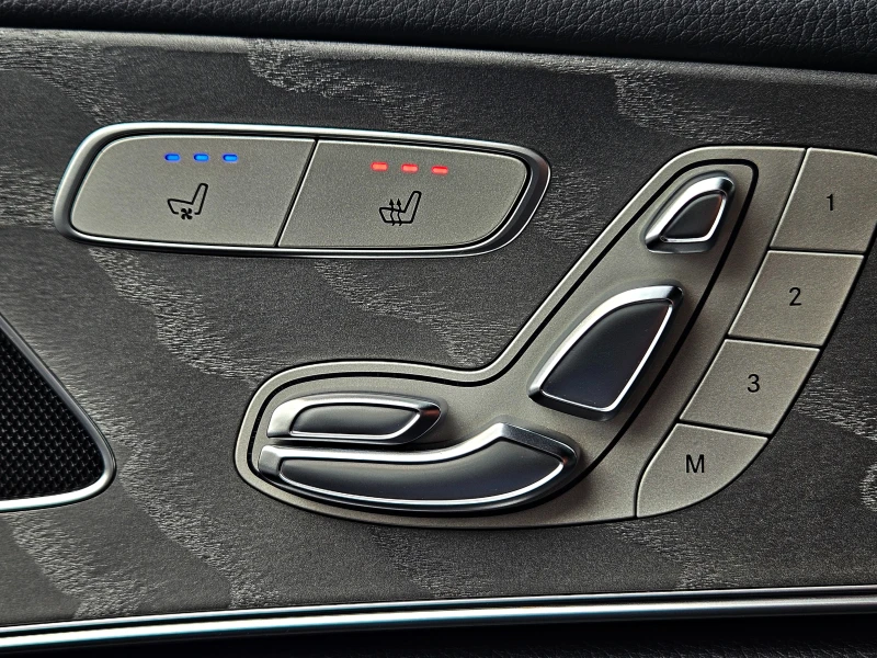 Mercedes-Benz CLS 350 AMG/4MAT/GERMANY/DIGITAL/DISTR/ОБДУХ/CAMERA/LIZING, снимка 12 - Автомобили и джипове - 50351343