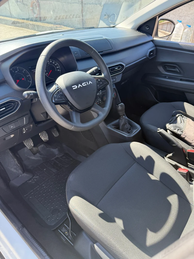 Dacia Jogger, снимка 11 - Автомобили и джипове - 52461517