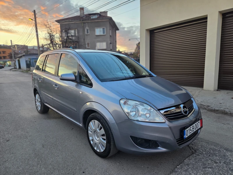 Opel Zafira 1.6 Фабричен метан 7-местна