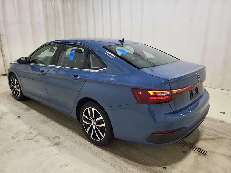 VW Jetta * COMFORTLINE* ДИГИТАЛНО ТАБЛО* KEYLESS* 2 КЛЮЧА* , снимка 4 - Автомобили и джипове - 53510295