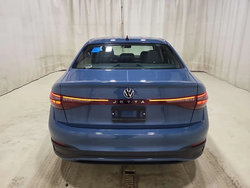 VW Jetta * COMFORTLINE* ДИГИТАЛНО ТАБЛО* KEYLESS* 2 КЛЮЧА* , снимка 7 - Автомобили и джипове - 53510295